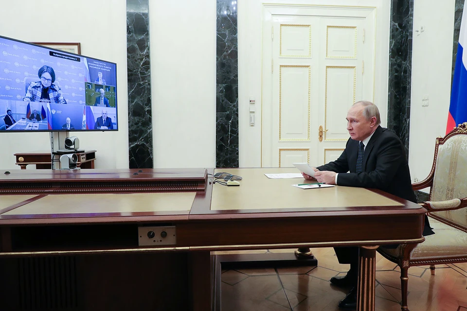 Владимир Путин провел совещание с правительством по поддержке экономики. Фото: Михаил Климентьев/пресс-служба президента РФ/ТАСС