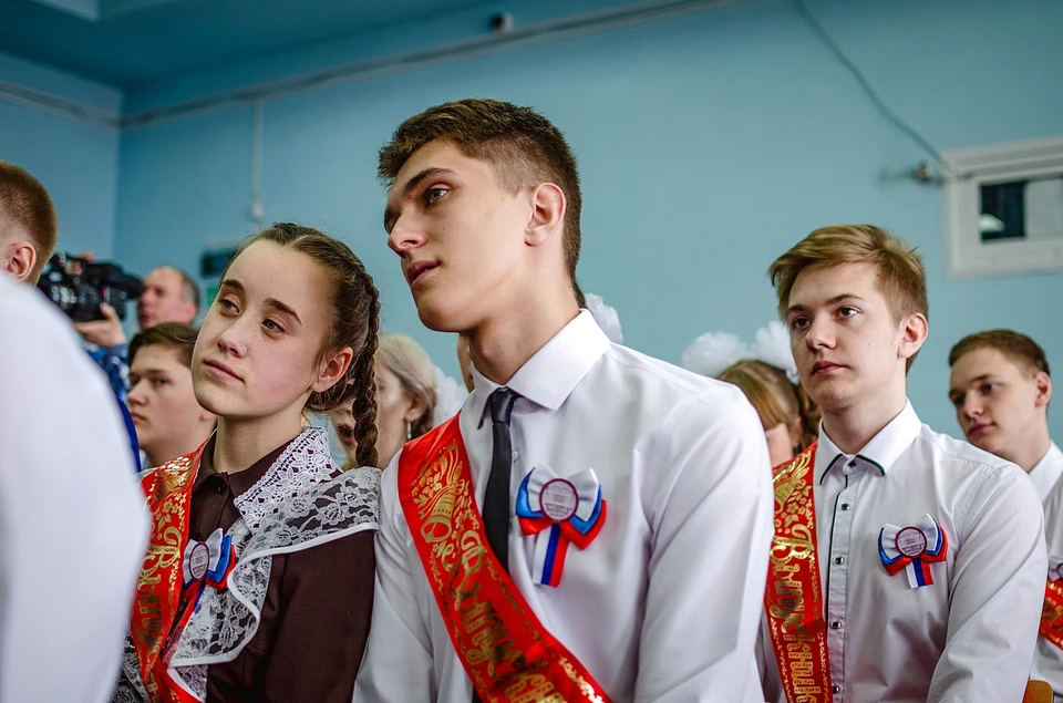 В Красноярском крае разрешили проводить выпускные в школах