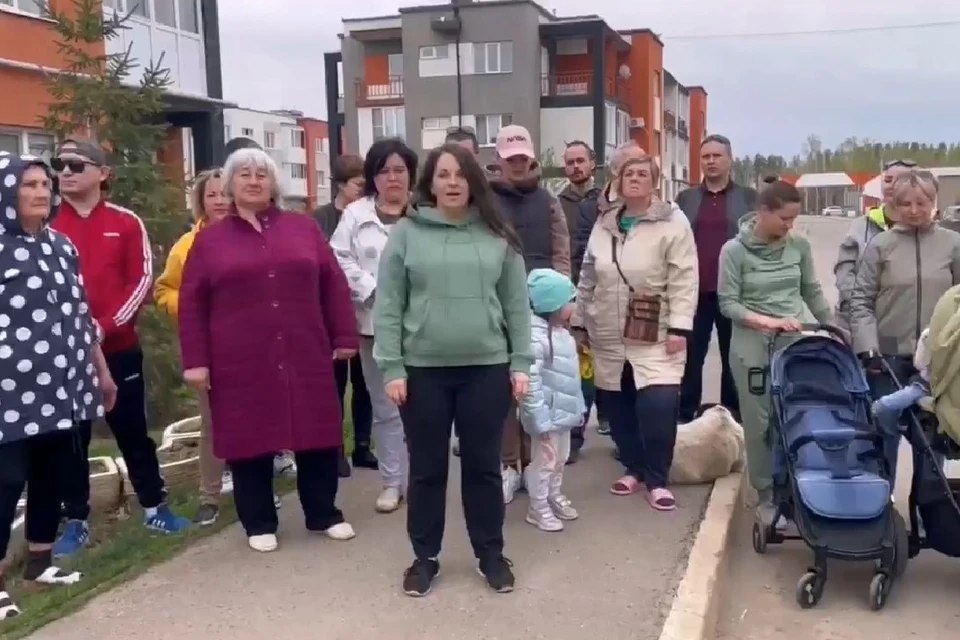 Жители обращаются к президенту в третий раз. Фото: стоп-кадр из видео