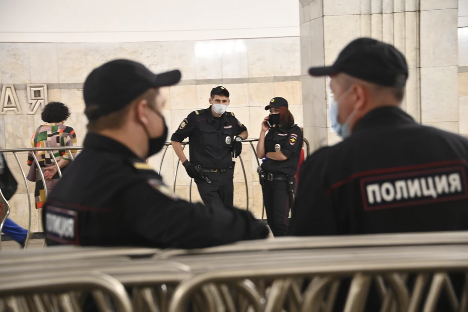 Разбойника задержали сотрудники патрульно-постовой службы полиции.