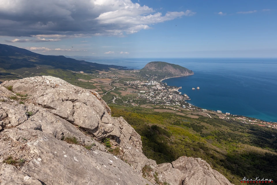 Вид на гору Аю-Даг. Фото: Алекс Кедми/VK