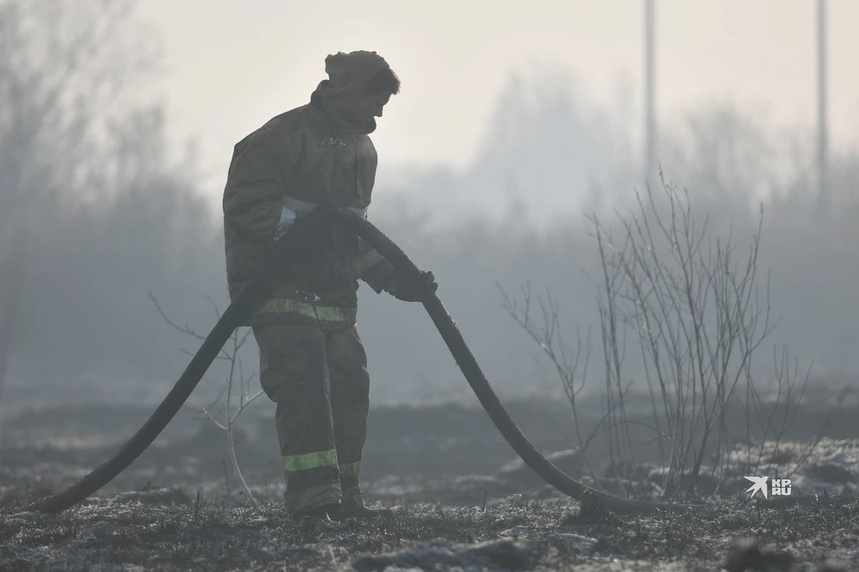 Сейчас в лесах на Урале действуют 19 пожаров