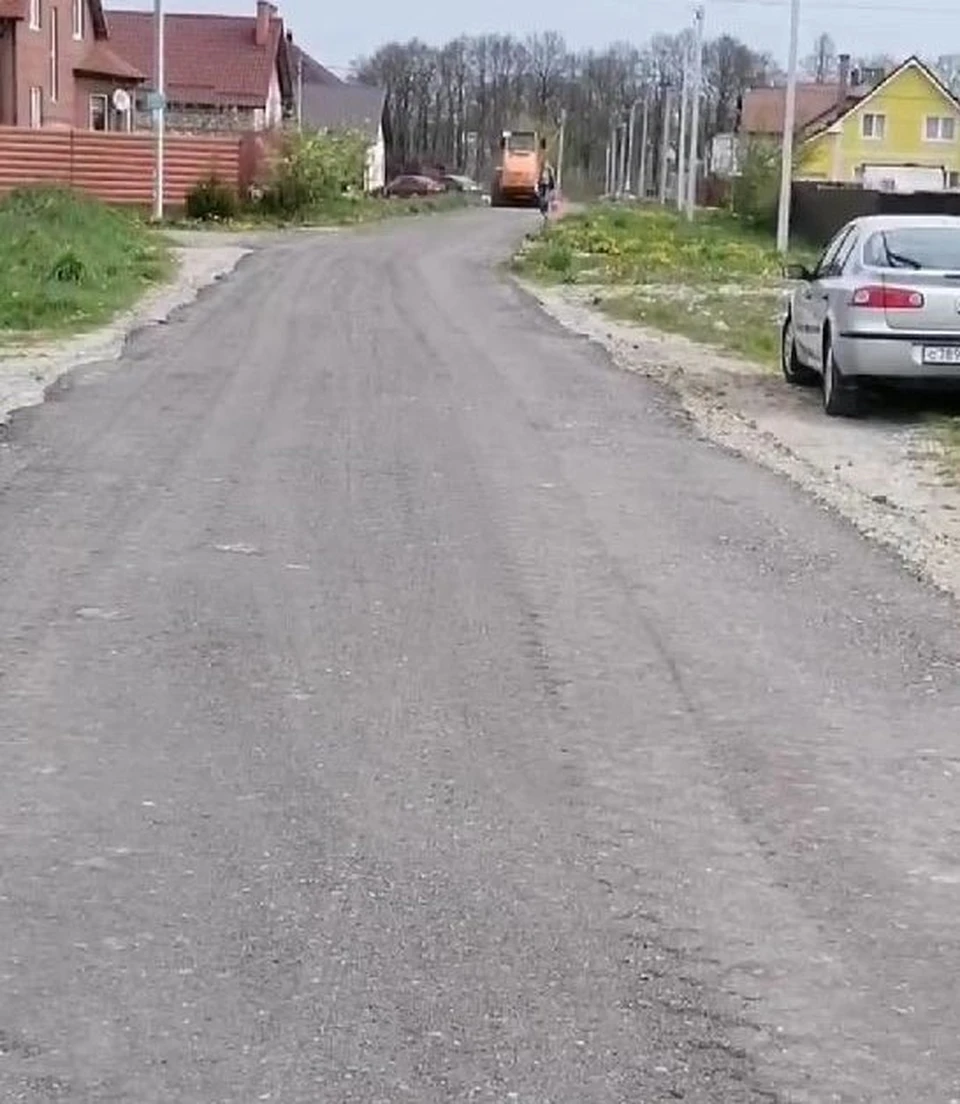 У дружных жителей поселка Петрово получается совместными усилиями приводить в порядок дороги.