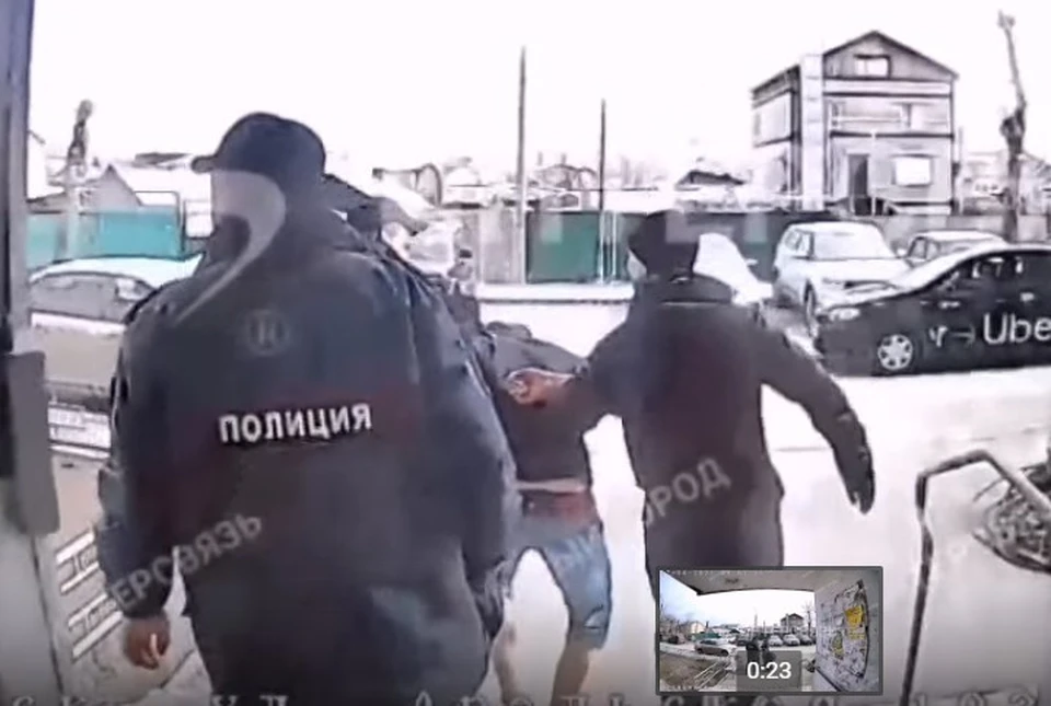 Парней задержали на следующий день в доме по соседству. Скриншот: Подслушано ЧМЗ/Vk.com