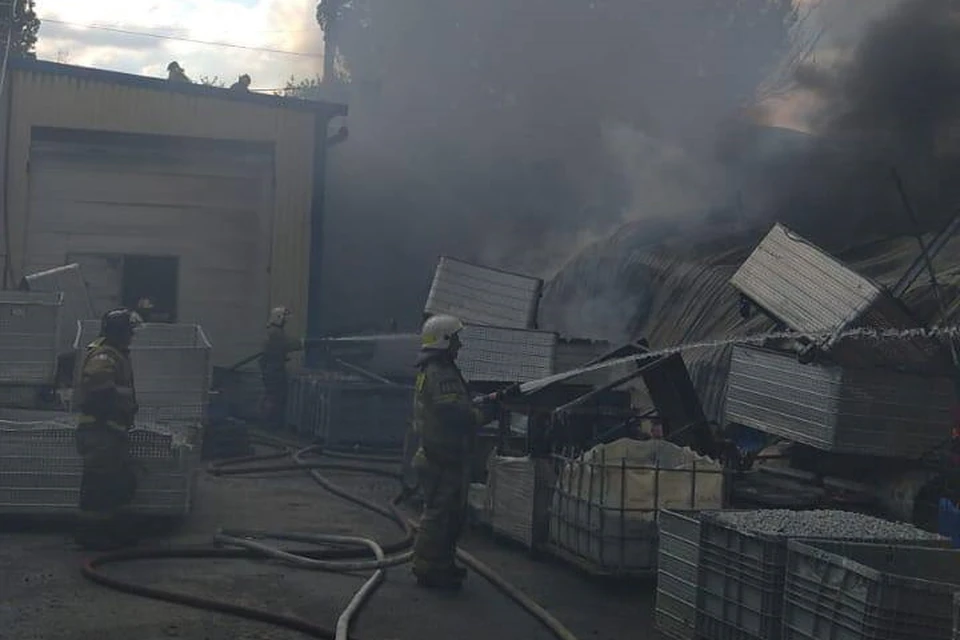 Пожар быстро удалось локализовать. Фото: пресс-служба ГУ МЧС по Ростовской области