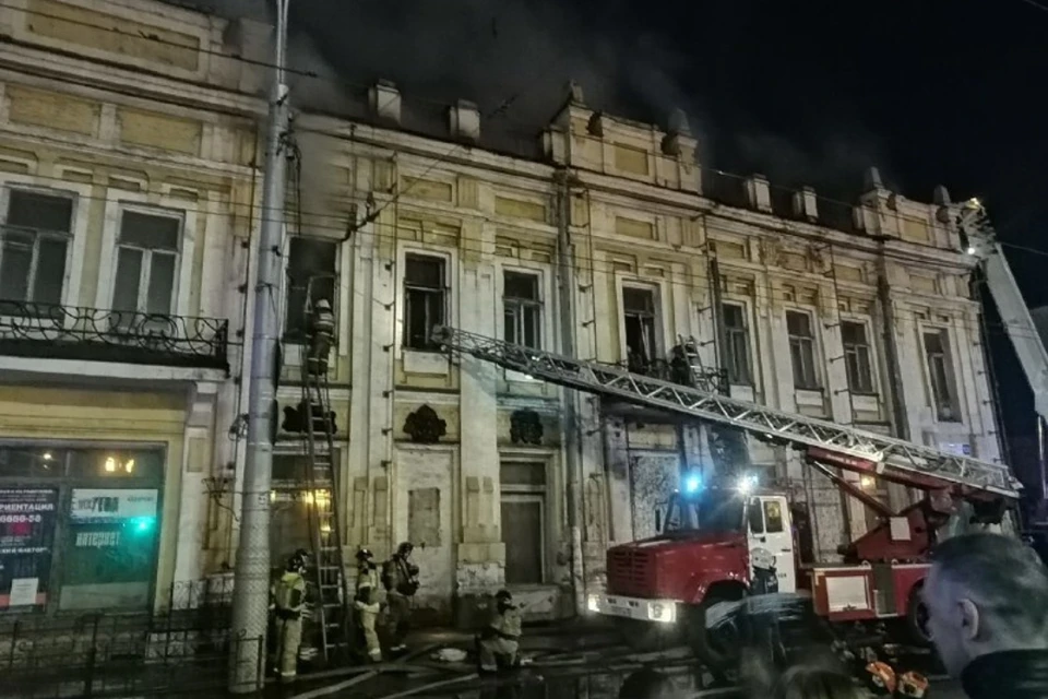 Историческое здание ТЮЗа в центре Иркутска восстановят после пожара