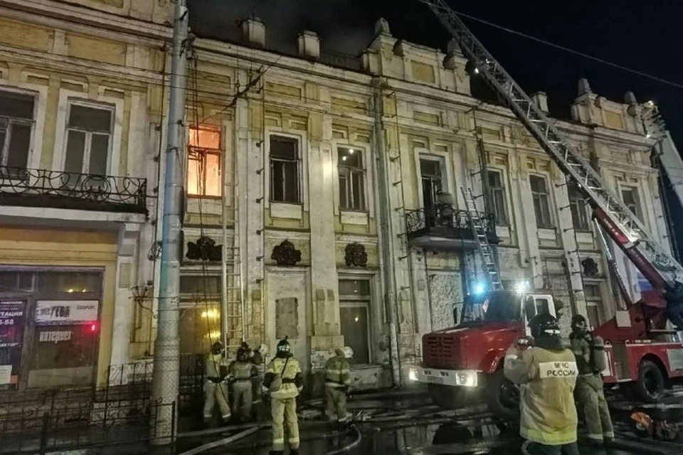 В Иркутске окажут поддержку владельцам помещений, пострадавших при пожаре в здании ТЮЗа