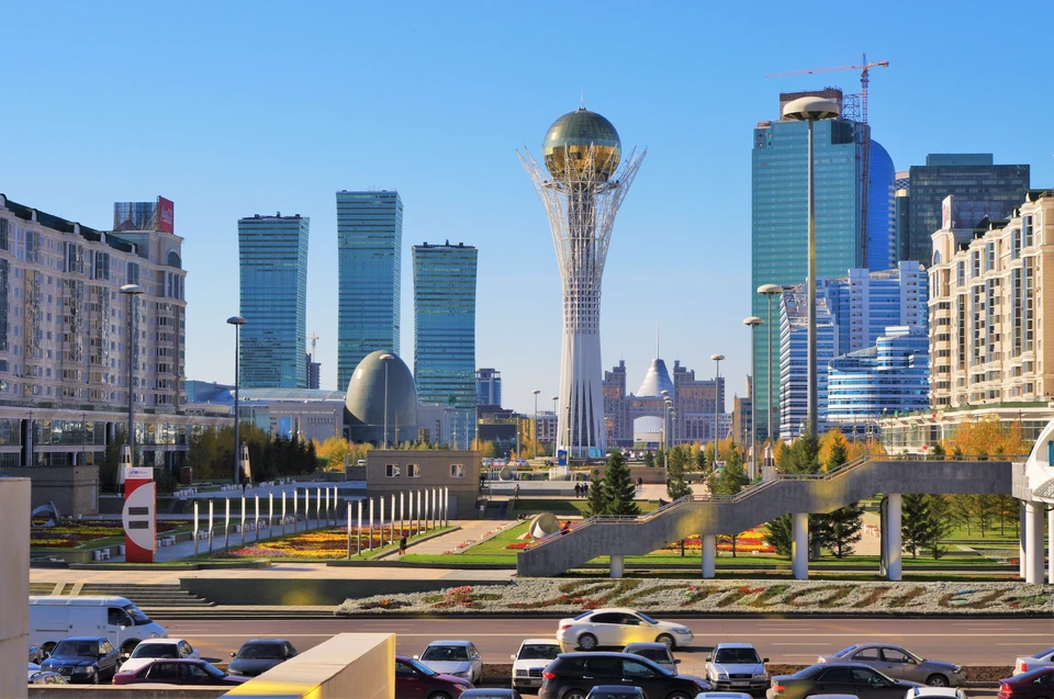 Лаборатории в столице Казахстана Нур-Султан и других городах республики успешно внедряют передовые технологии в борьбе с пандемией и другими вирусными инфекциями. Фото предоставлено ЦРЛ