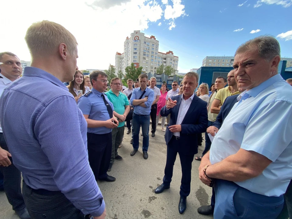 На место прибыл глава города