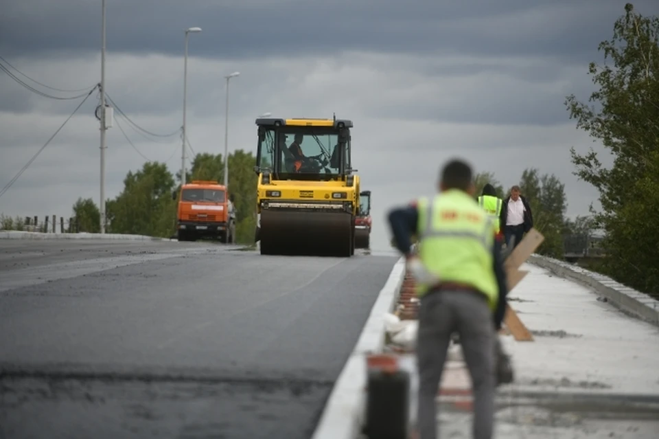 235 миллионов рублей дополнительно выделяется областному центру на ремонт дорог.