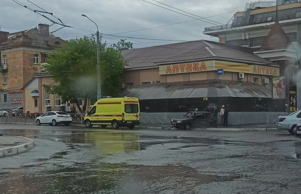 Люди не пострадали, машины получили механические повреждения