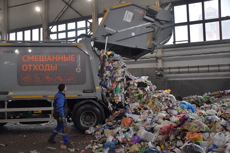 Второе дыхание: как Москва сокращает объемы городского мусора и дает новую жизнь старым отходам