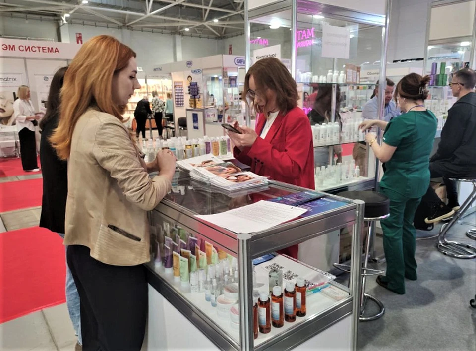 На выставке «Beauty Show» впервые развернут промышленный стенд Кубани. Фото: пресс-служба администрации Краснодарского края.