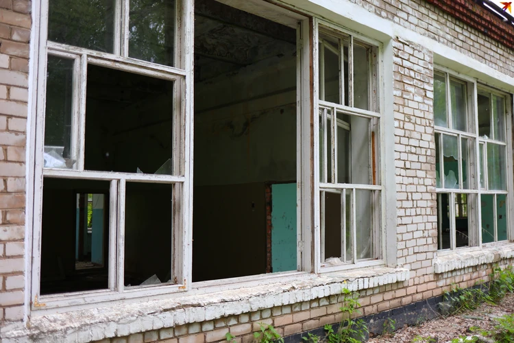 «Опасно, но мы привыкли»: жители Пугачево в Удмуртии рассказали о ночи взрывов и жизни села 11 лет спустя