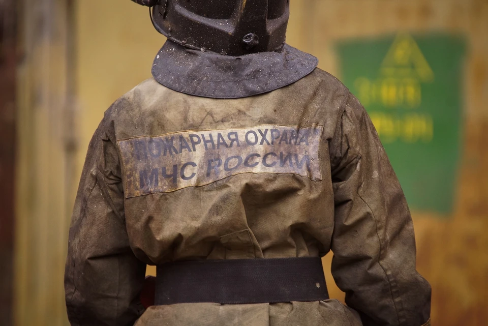 Спасатели потушили огонь за две минуты