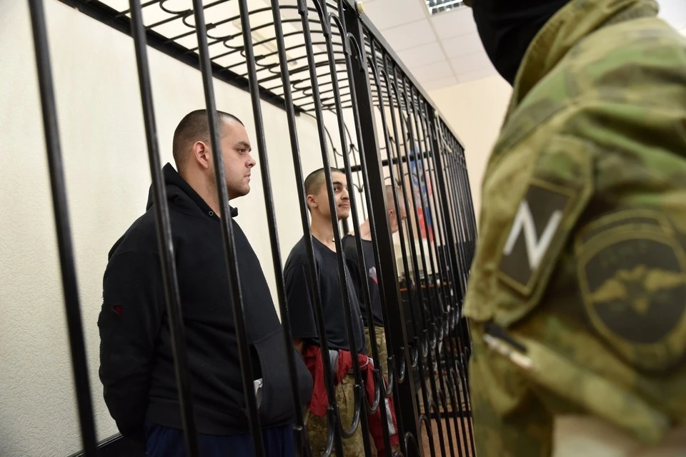 Большинство россиян одобряют вынесение смертного приговора в ДНР трем иностранным наемникам, воевавшим на стороне ВСУ.