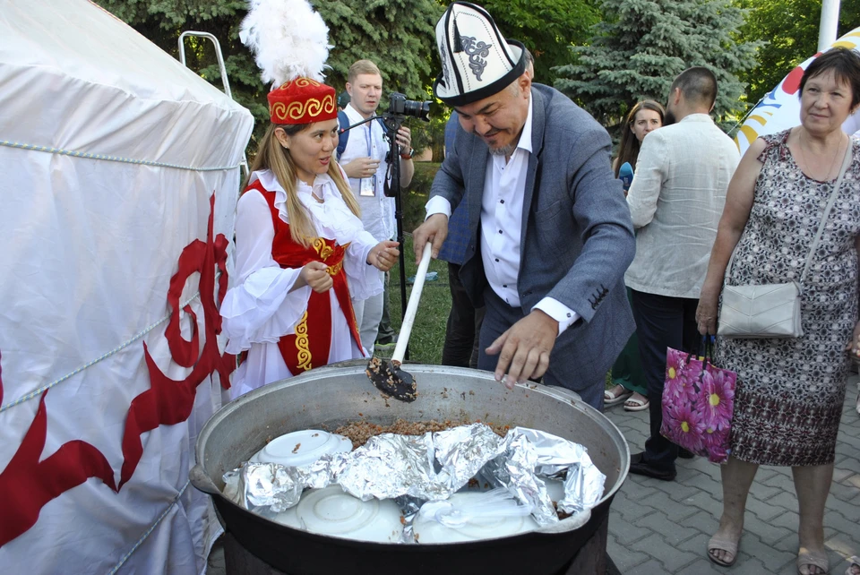 В центре Ростова проходит гастрономический фестиваль. Фото: пресс-служба областного правительства