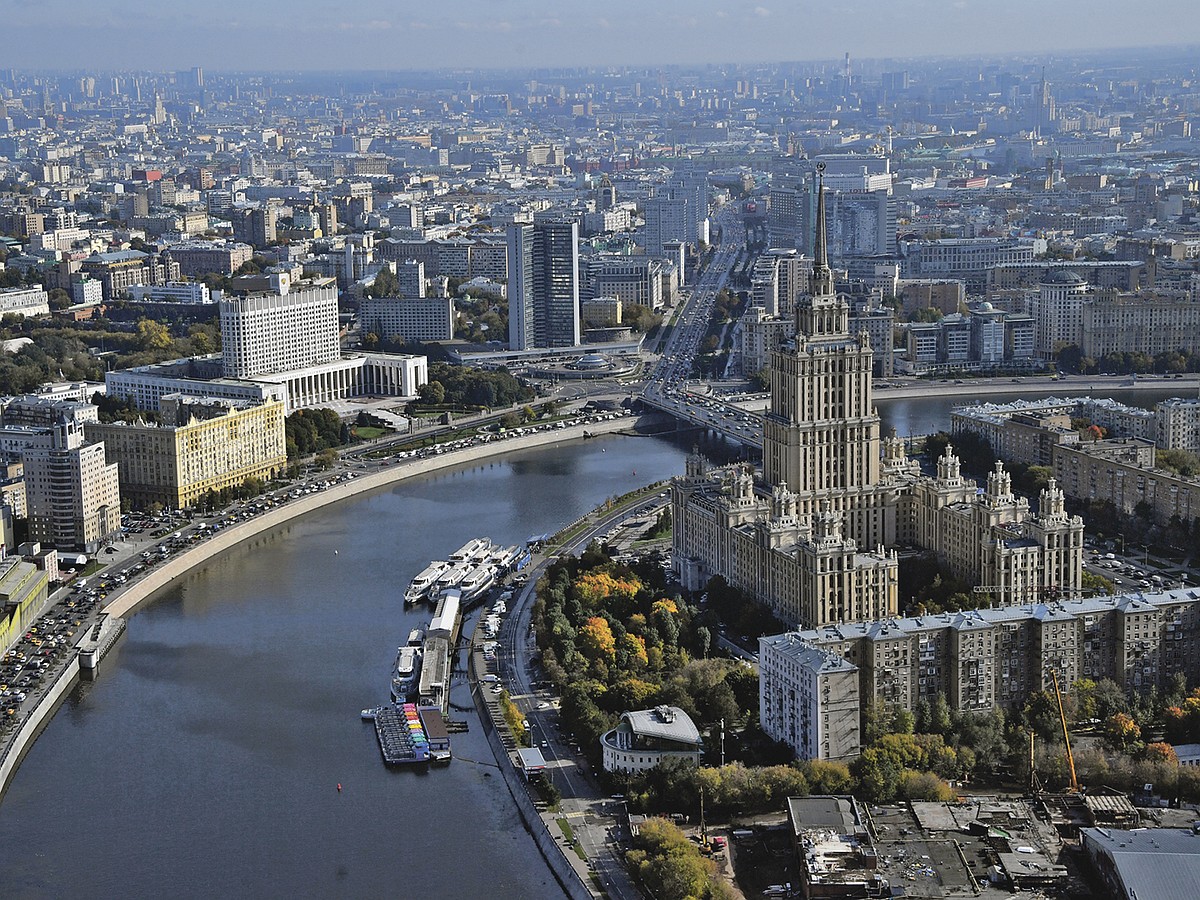 Самые захватывающие виды на Москву. И абсолютно бесплатно! Как мы попали на  секретную смотровую площадку - KP.RU