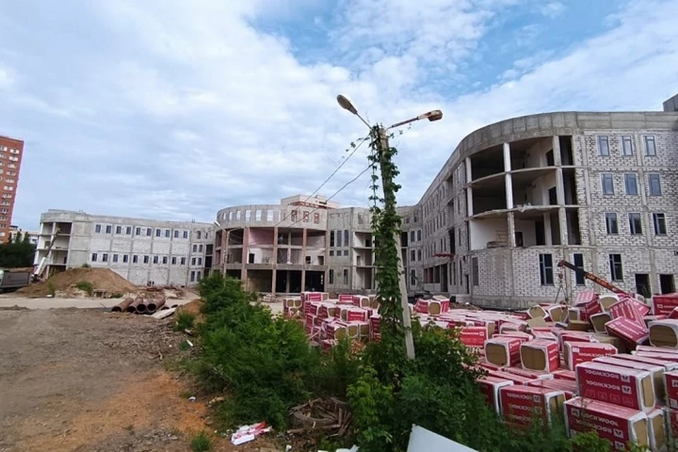 Площадь будущей школы составит более 26 тысяч кв. метров. Фото: страница сити-менеджера Алексея Логвиненко в VK