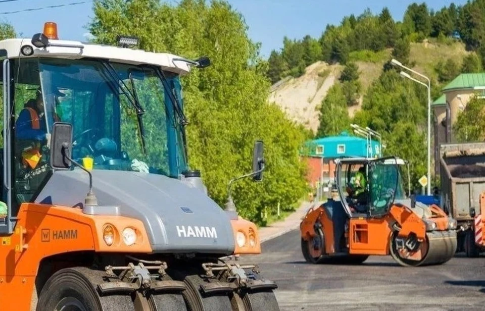 В Ханты-Мансийске до конца июня заменят асфальт на участках пяти улиц Фото: официальное сообщество национального проекта «Безопасные качественные дороги»