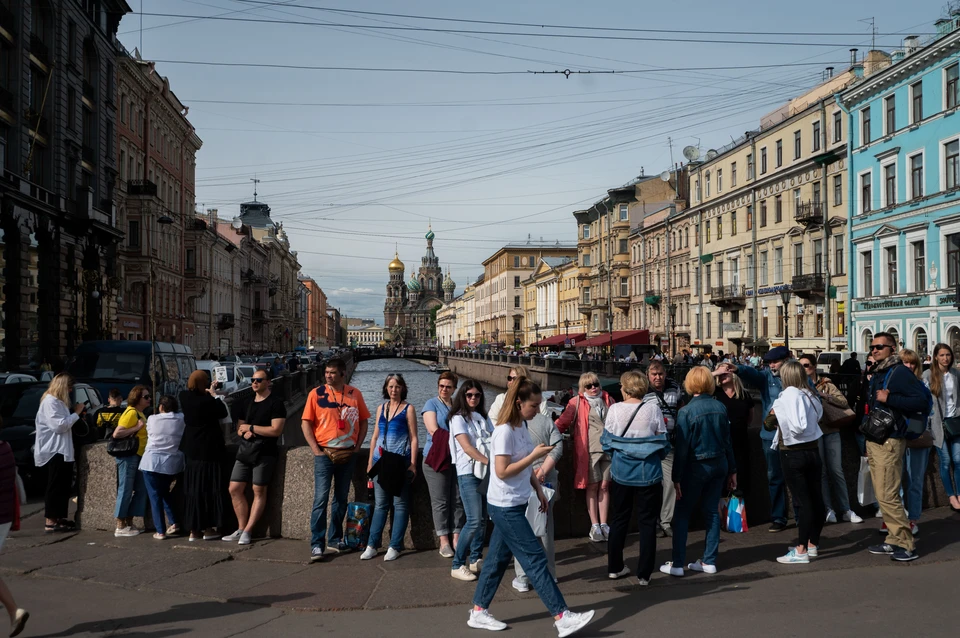 19 июня в Петербург придет ветреная и дождливая погода