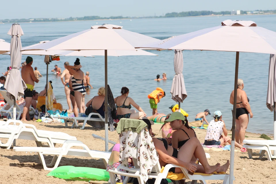 Волгоградцы уже заждались открытия купального сезона.