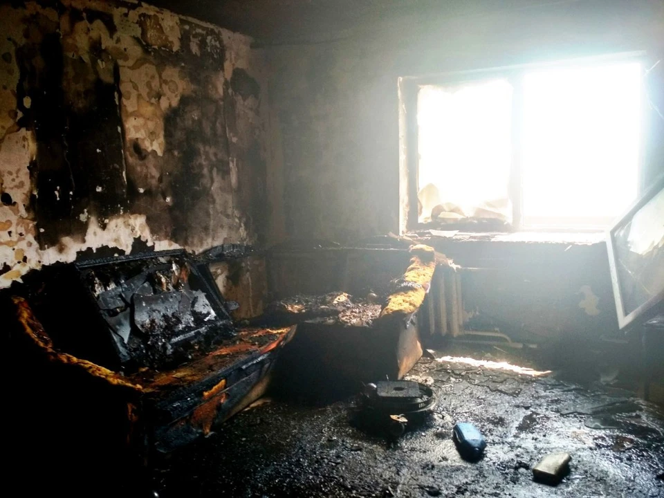 Сигарета стала причиной гибели женщины и мужчины на пожаре в Иркутске