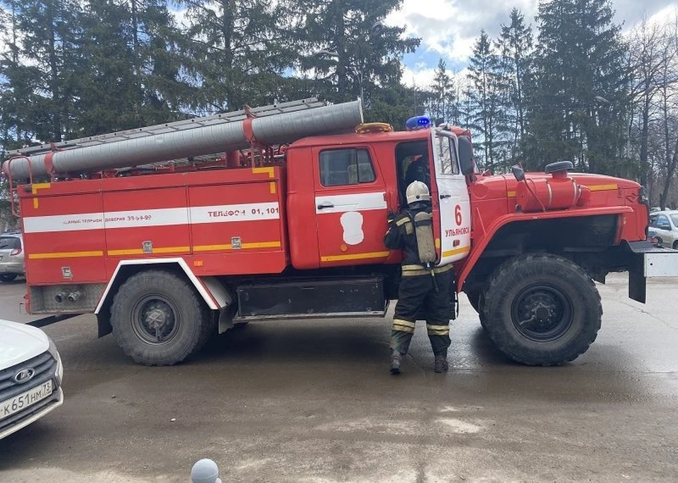 На пожаре спасли одного человека, еще восьмерых - эвакуировали