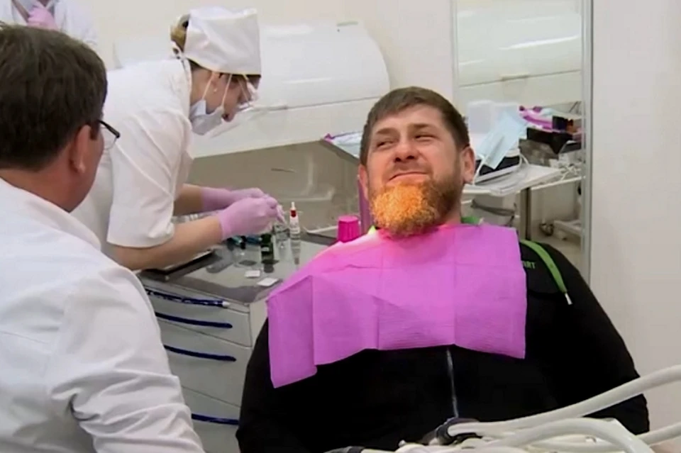 Главу Чечни отметили за вклад в развитие стоматологической отрасли