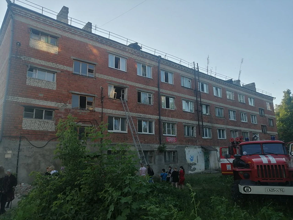Из горящего дома в Павлове спасли 27 человек, в том числе шестерых детей.