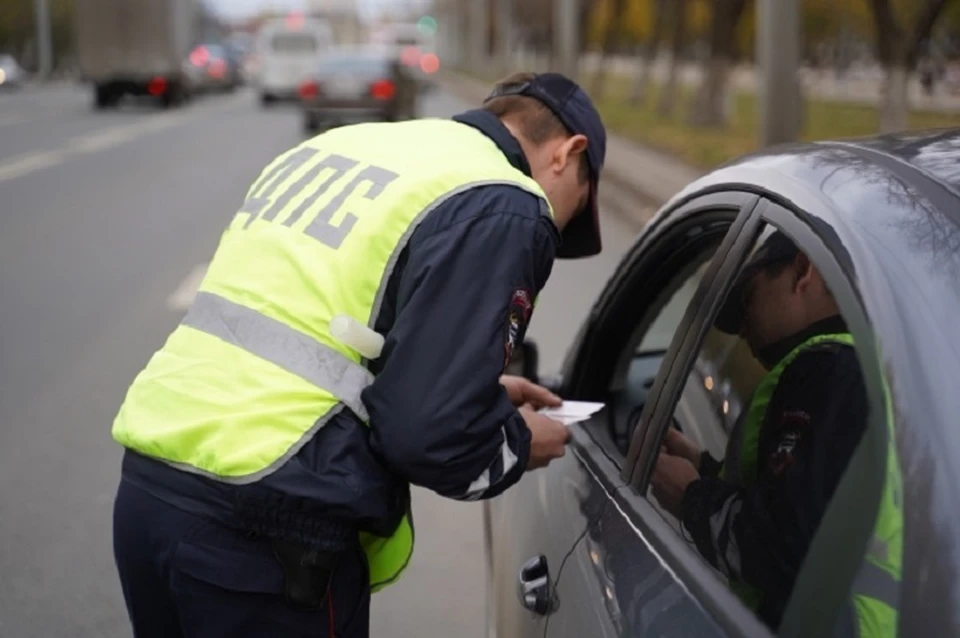 Украинцам и жителям ЛДНР обменяют водительские права на российские без экзаменов