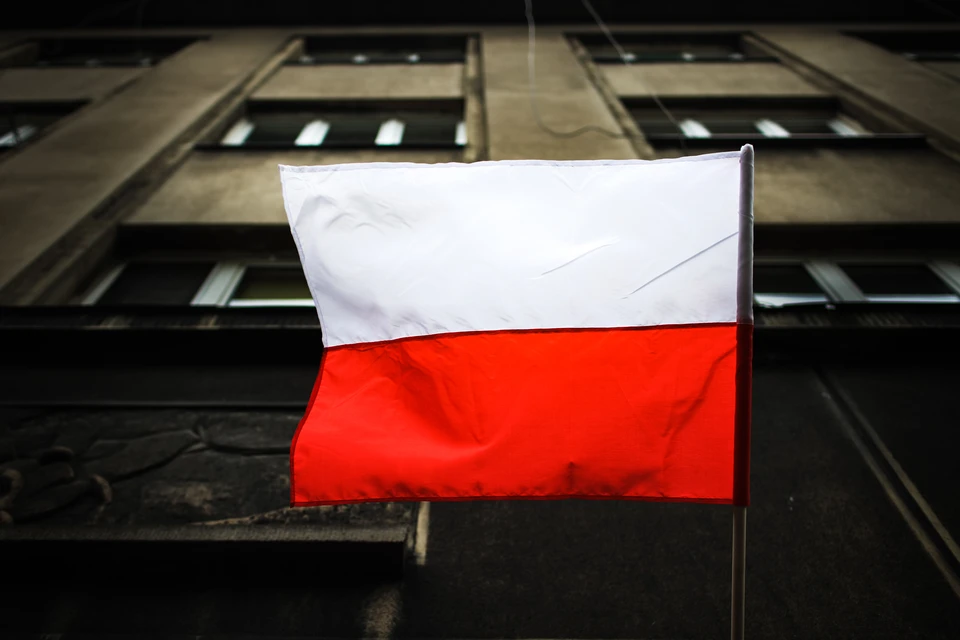 Польские власти прекратили выплачивать пособие украинским беженцам