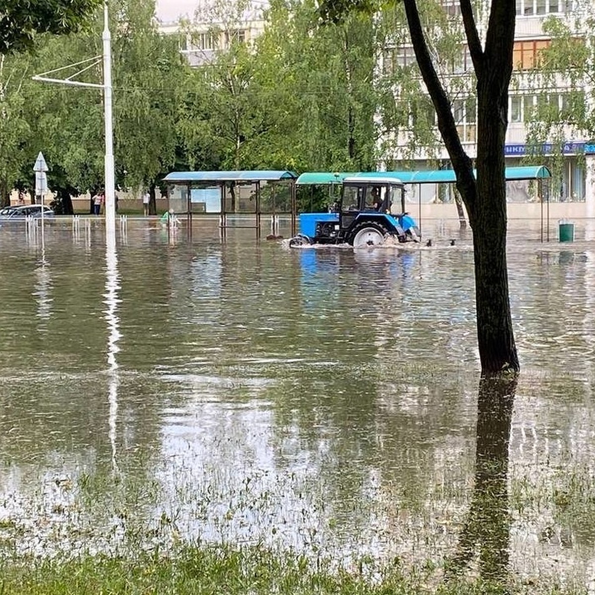 Сильный ливень затопил Минск 3 июля – останавливалось движение транспорта -  KP.RU