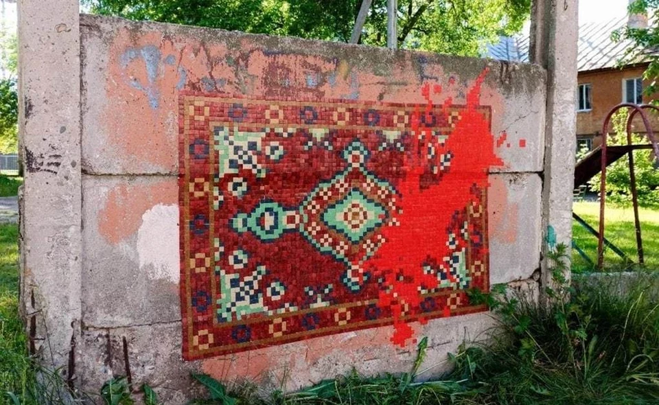 Новый стрит-арт появился на улице Дьяконова в Автозаводском районе