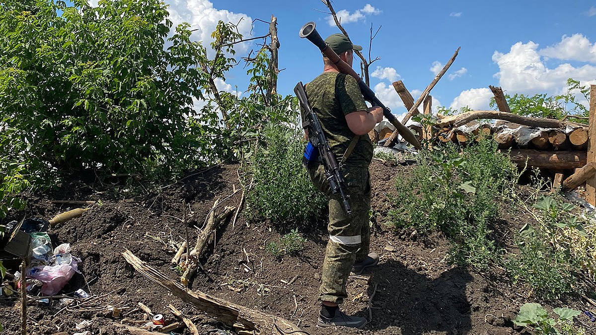 Украинские войска отступили под Донецком в бункеры: Все забетонировано,  даже двери стальные - KP.RU