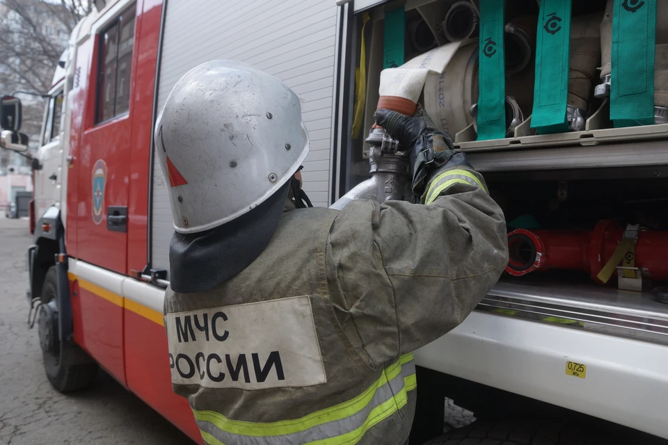 На месте происшествия работали 22 человека, задействовали 7 единиц техники.