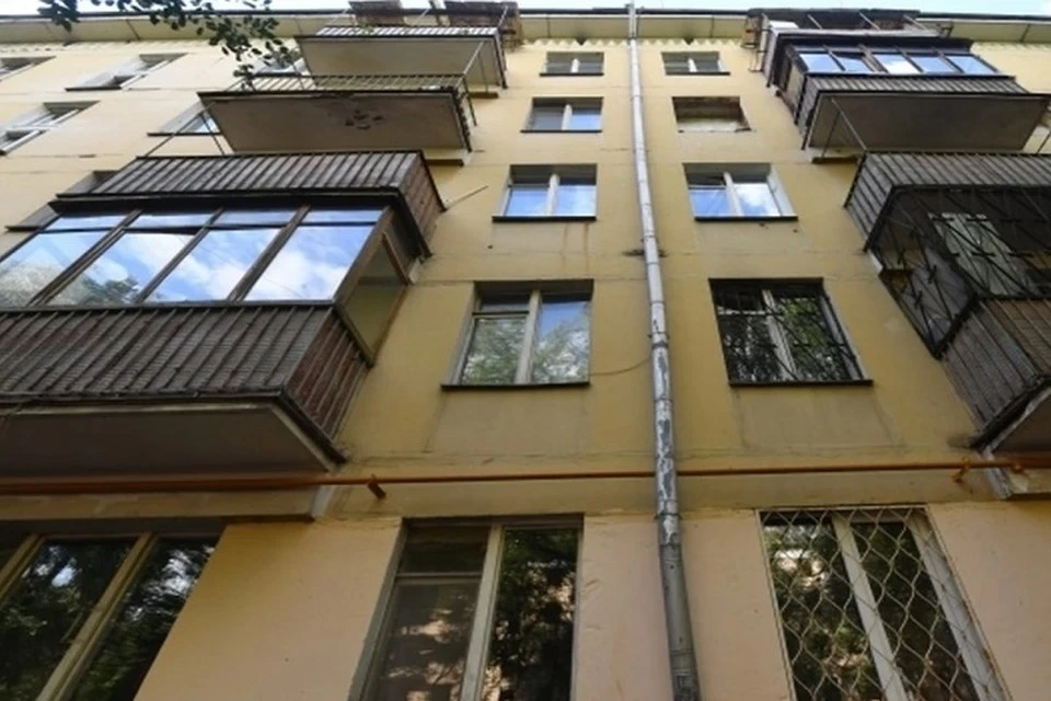 Тело женщины нашли случайные прохожие.