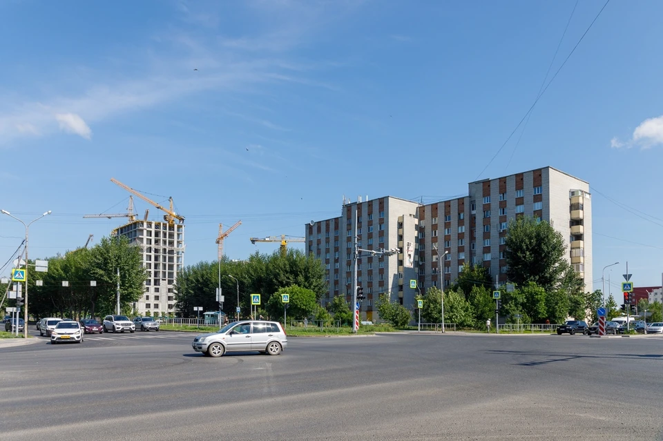 В Тюмени удлинили поворот налево по улице 50 лет Октября при движении от Севастопольской.
