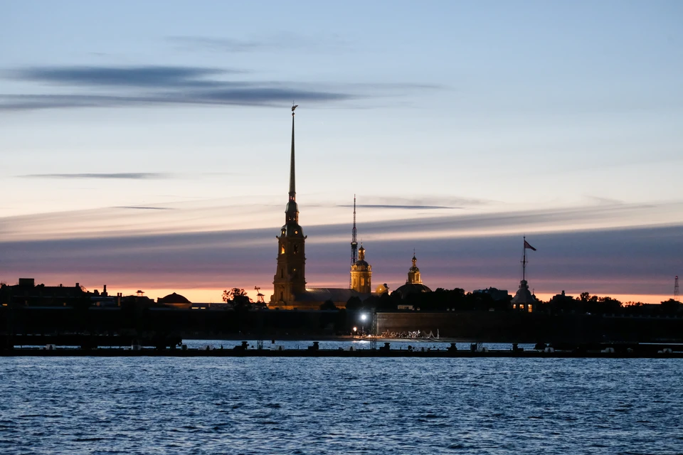 День белых ночей. Белые ночи Санкт-Петербург. Санкт-Петербург ночью. Светлые ночи в Питере. Вечерний Питер фото.