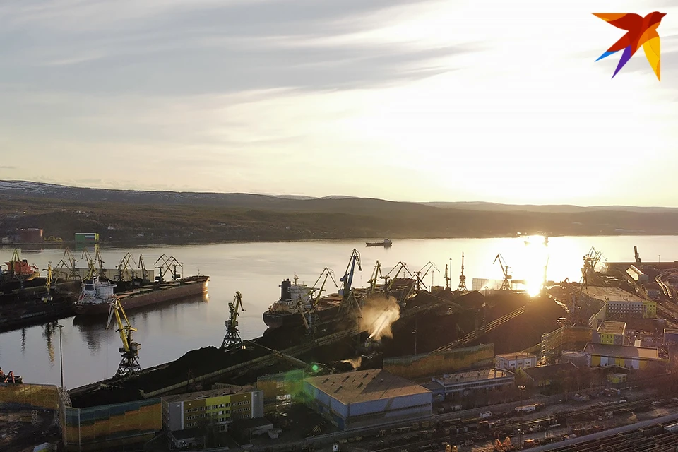 Водителей просят быть внимательнее на дорогах и соблюдать правила дорожного движения.