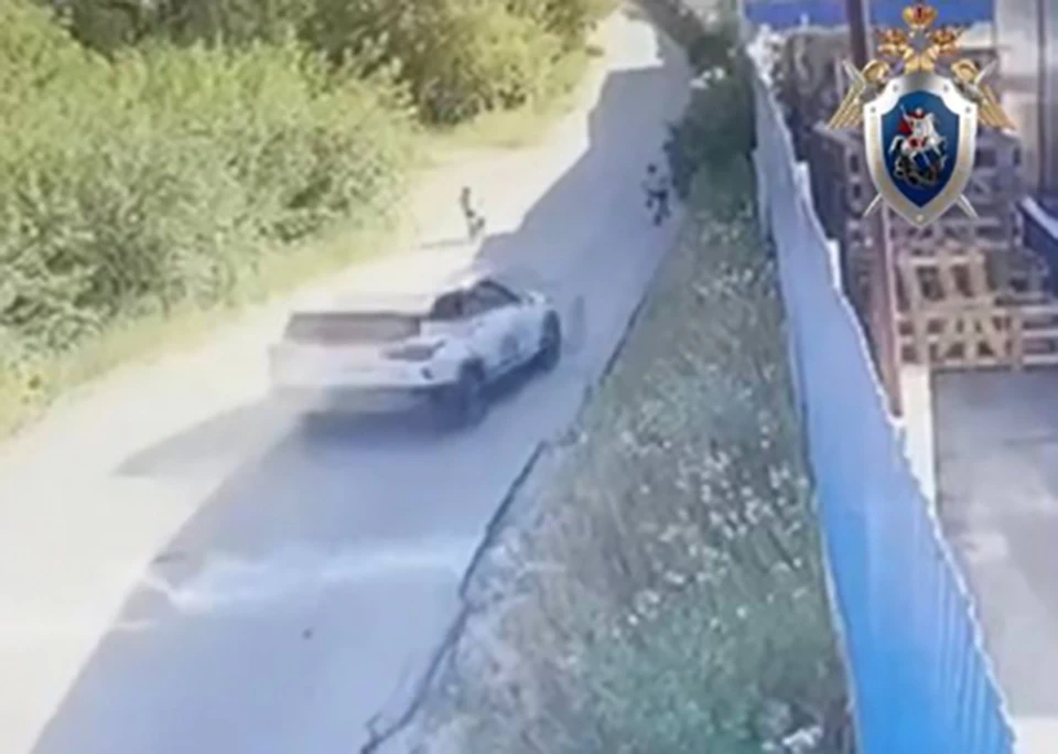 Опубликовано видео смертельной аварии на Бору, где сбили двоих детей.