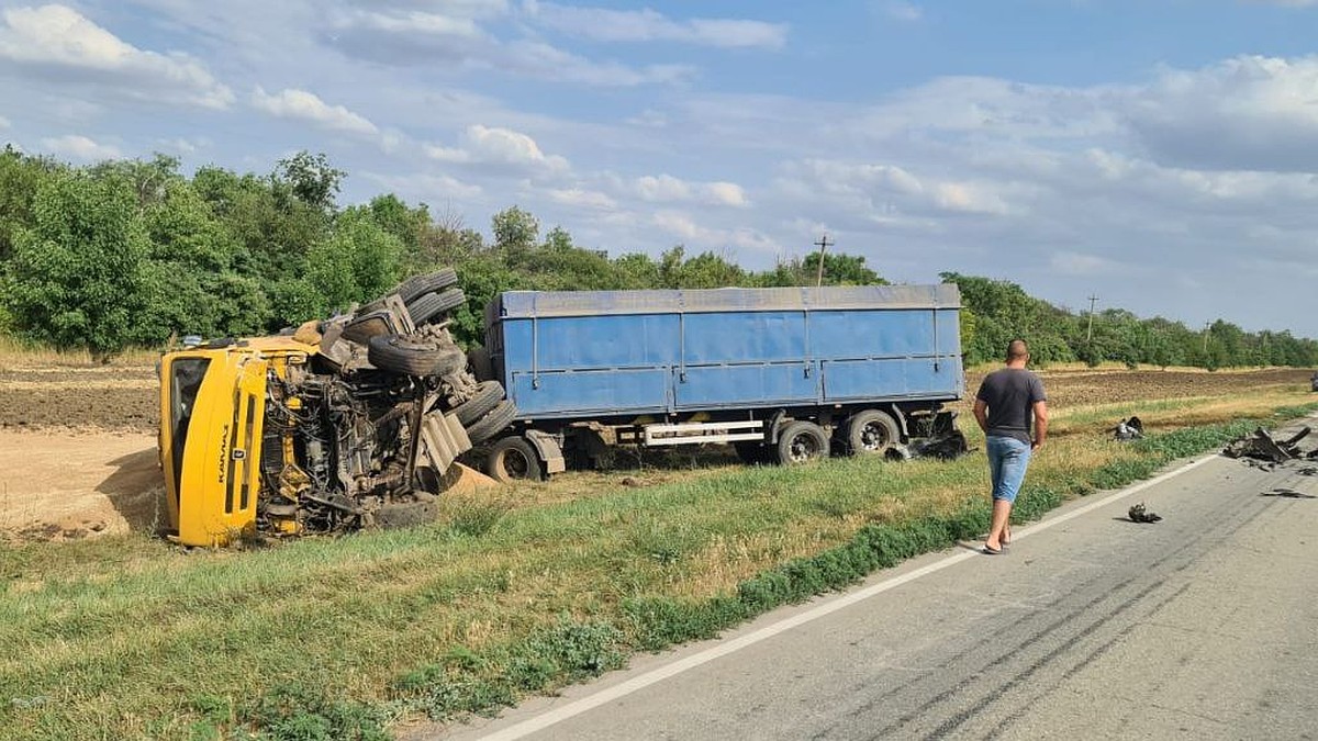 Два человека погибли в ДТП в Ростовской области - KP.RU