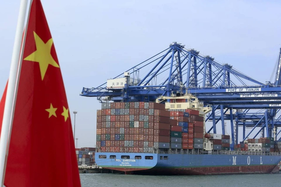 Китай играет огромную роль в мировой торговле.