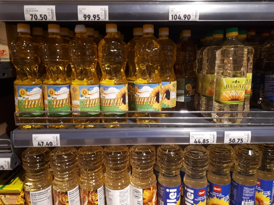 Вот сколько стоит сегодня подсолнечное масло в кишиневском супермаркете.