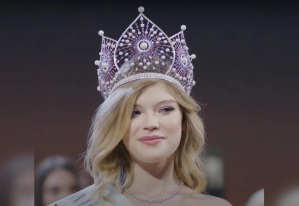 Анна Линникова - самая красивая девушка страны. Фото - скриншот видеотрансляции.