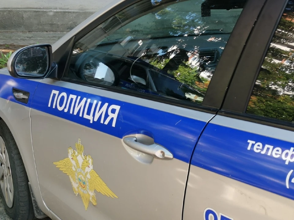 Патрульные по горячим следам задержали подозреваемого в грабеже. фото: со страницы УМВД России по г. Белгороду в соцсети.