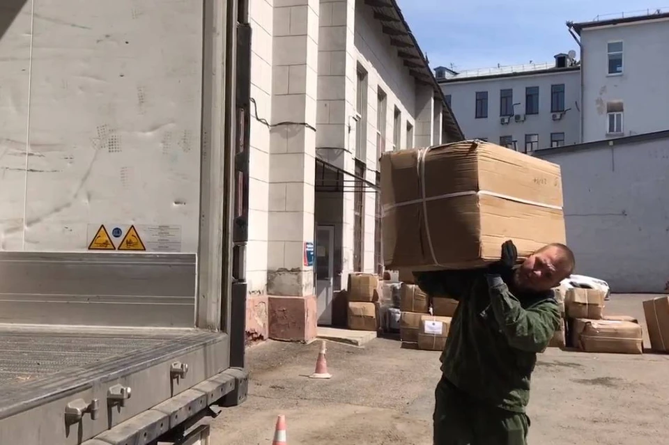 Партию гуманитарной помощи для российских военных отправят из Иркутска на Украину. Фото: правительство Иркутской области