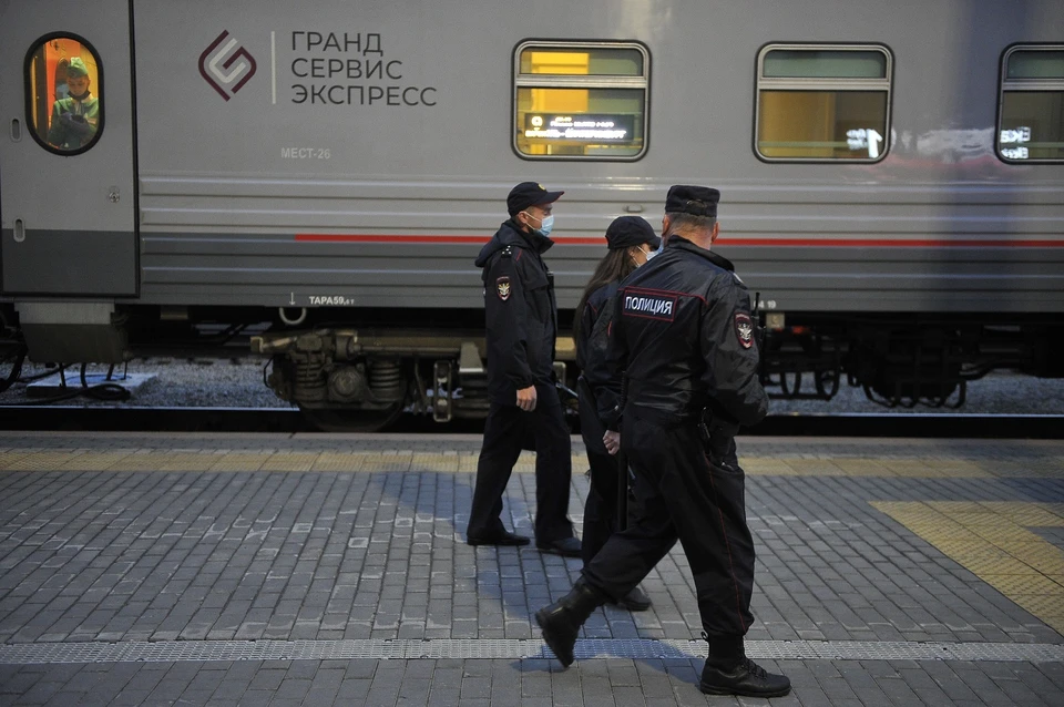 Девушку разыскивают полицейские и волонтеры