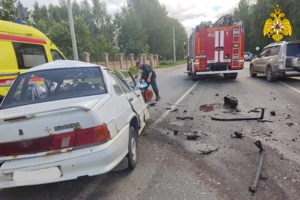 В ДТП под Костромой погибли три человека. ФОТО: МЧС по Костромской области