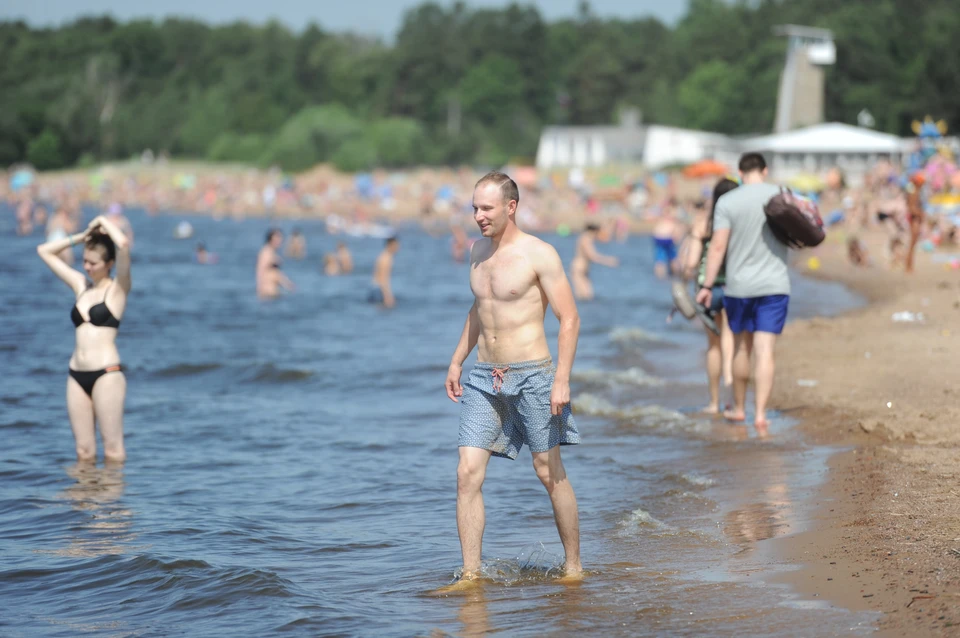 Роспотребнадзор запретил купаться во всех водоемах в Петербурге